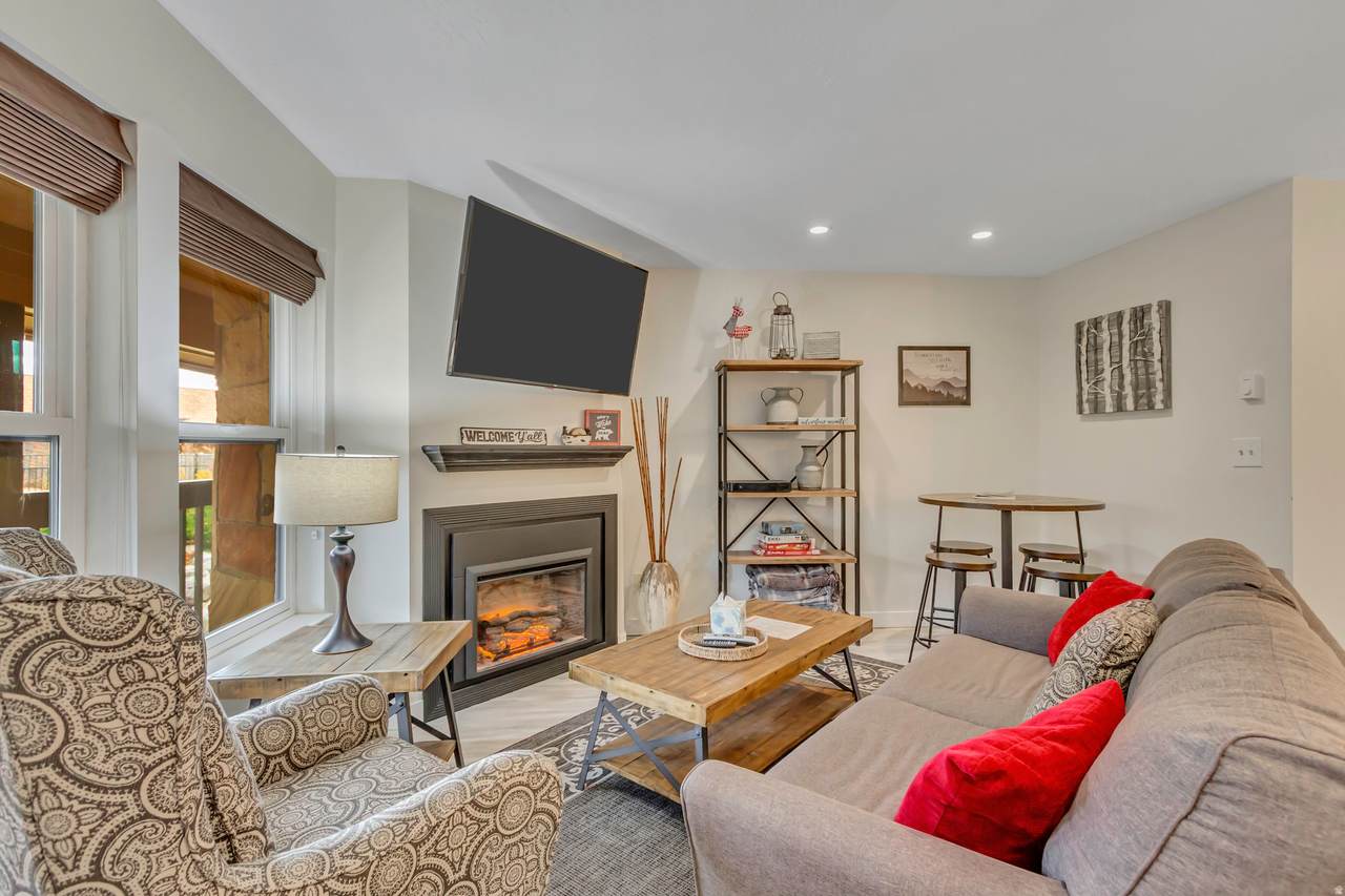 3615 Wolf Lodge Dr. - Photo 1