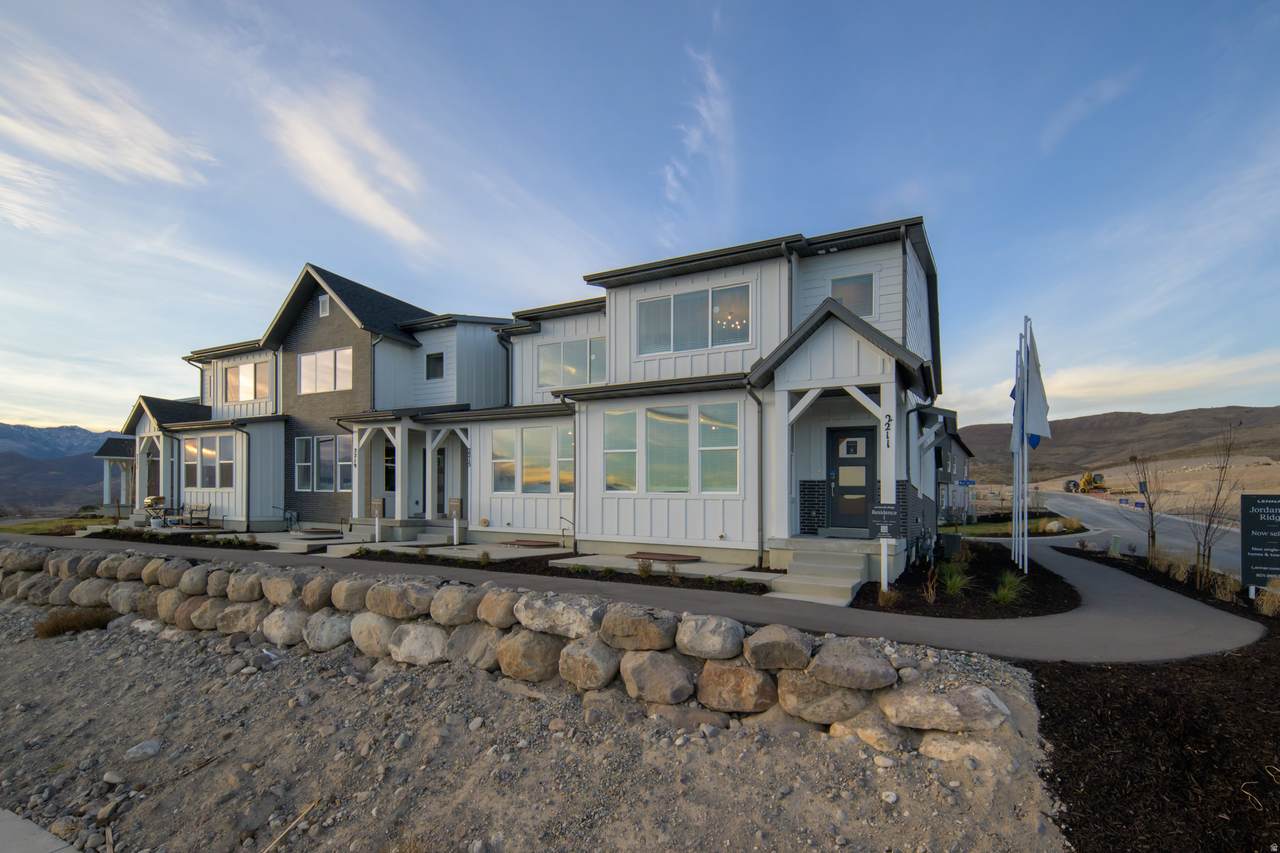 2211 Canal View Ln - Photo 1