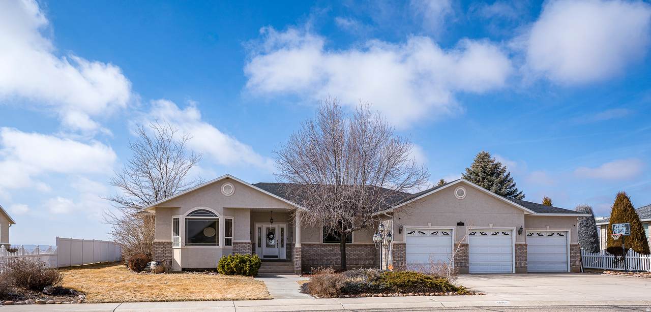 1135 Park Ridge Dr - Photo 1