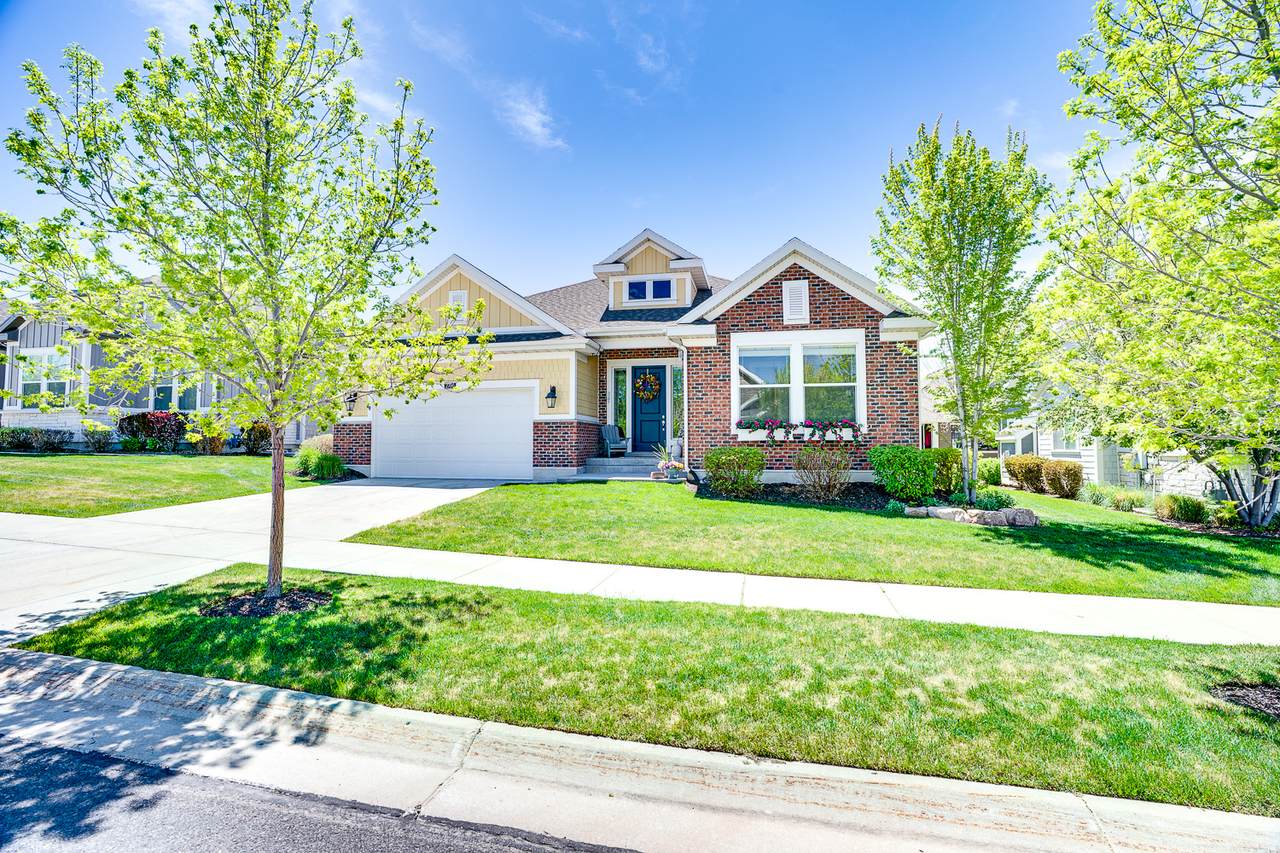 2700 Red Barn Rd - Photo 1