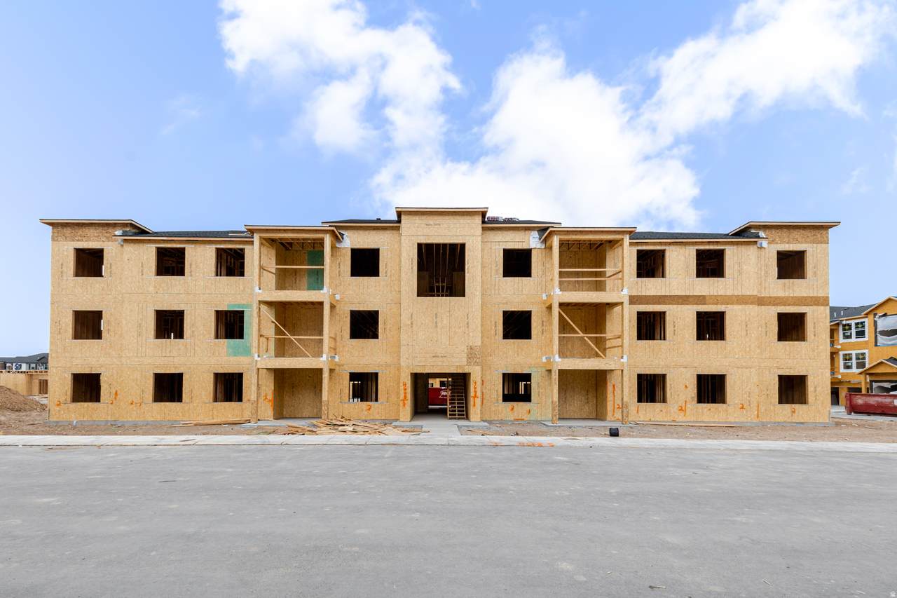 4668 Olive Ave - Photo 1