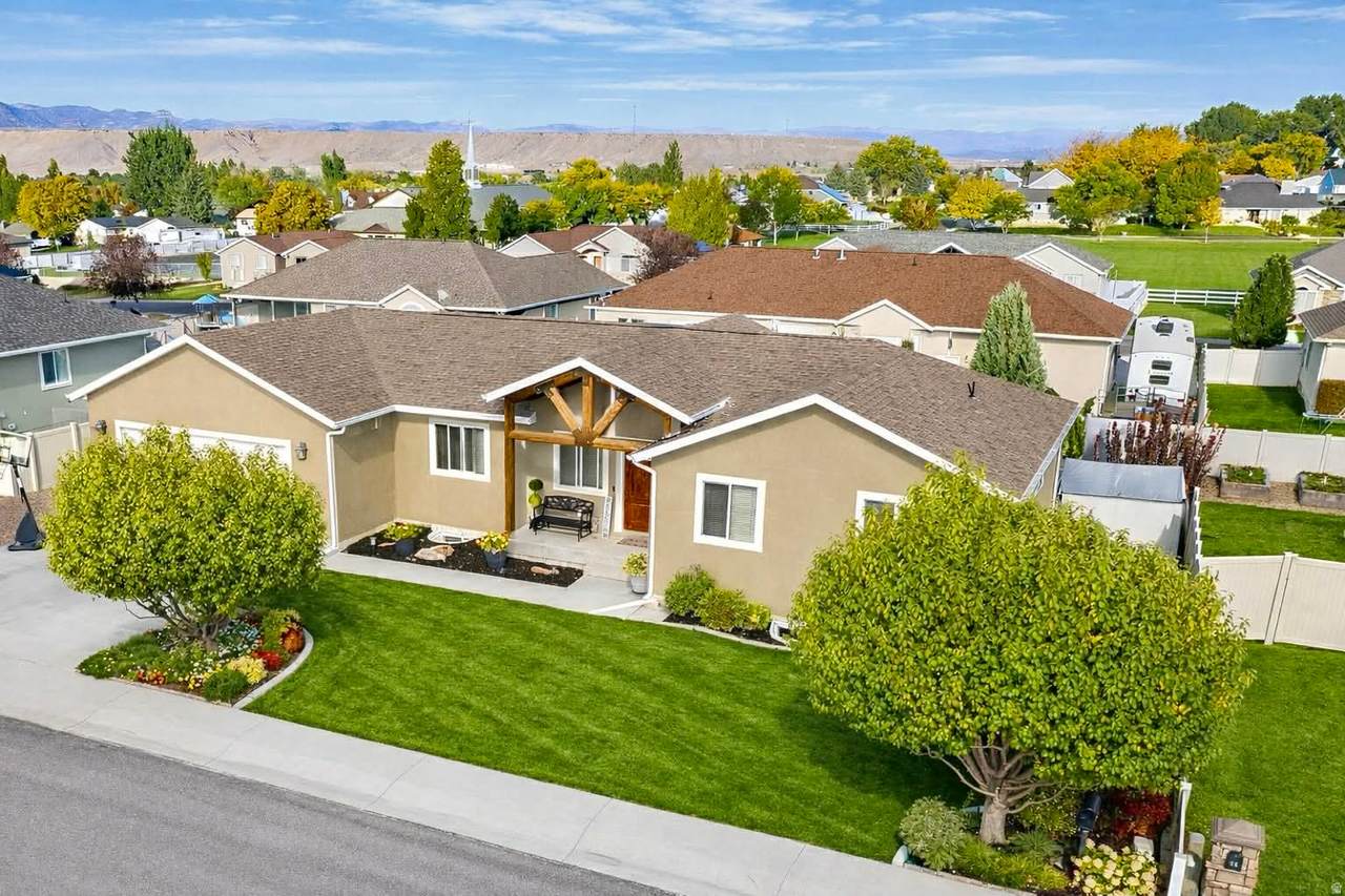 108 Balsam Way - Photo 1