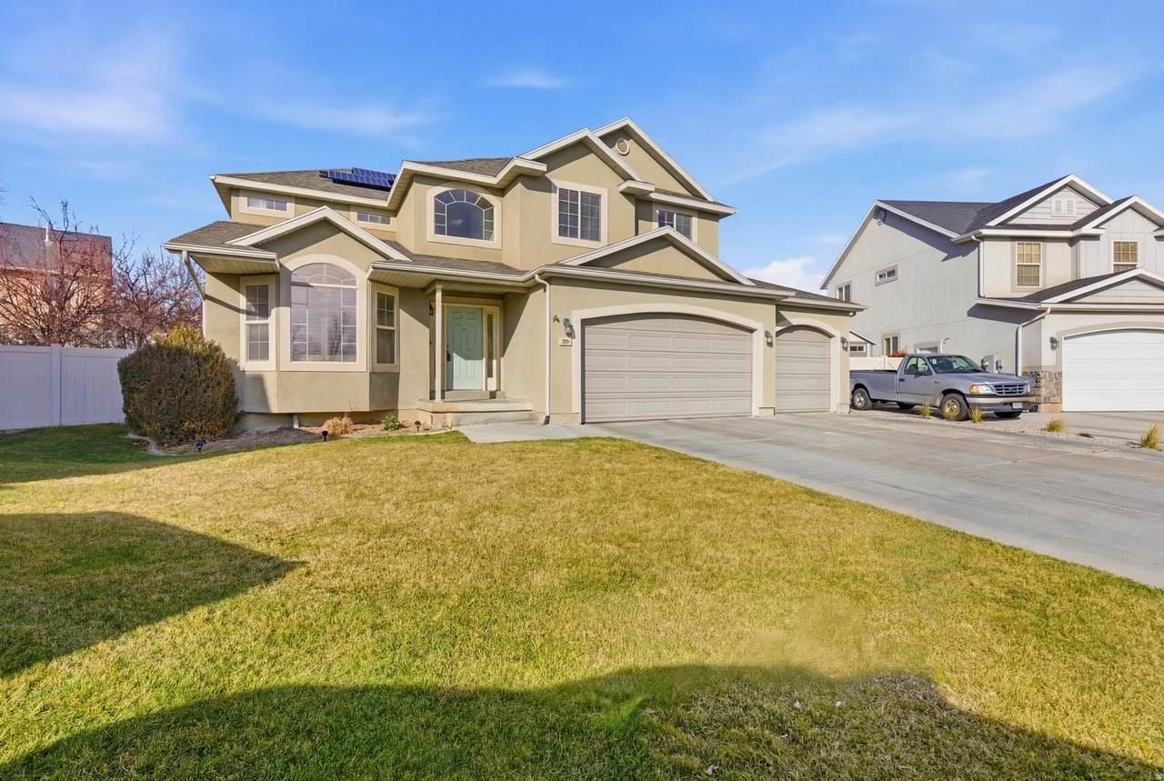 456 Trellis Cir - Photo 1