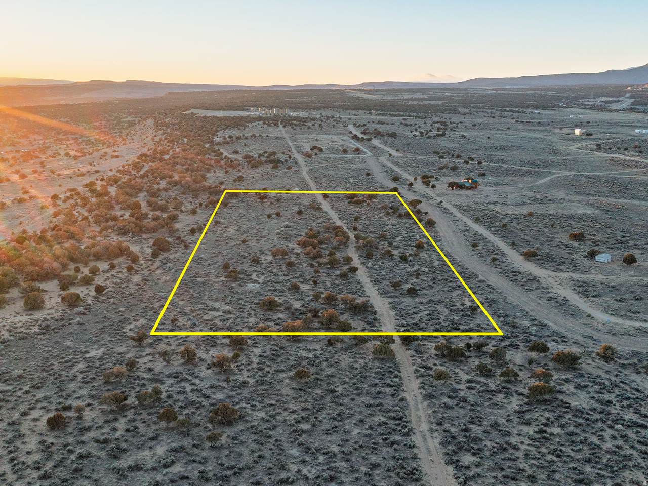  Address Not Published - Photo 1