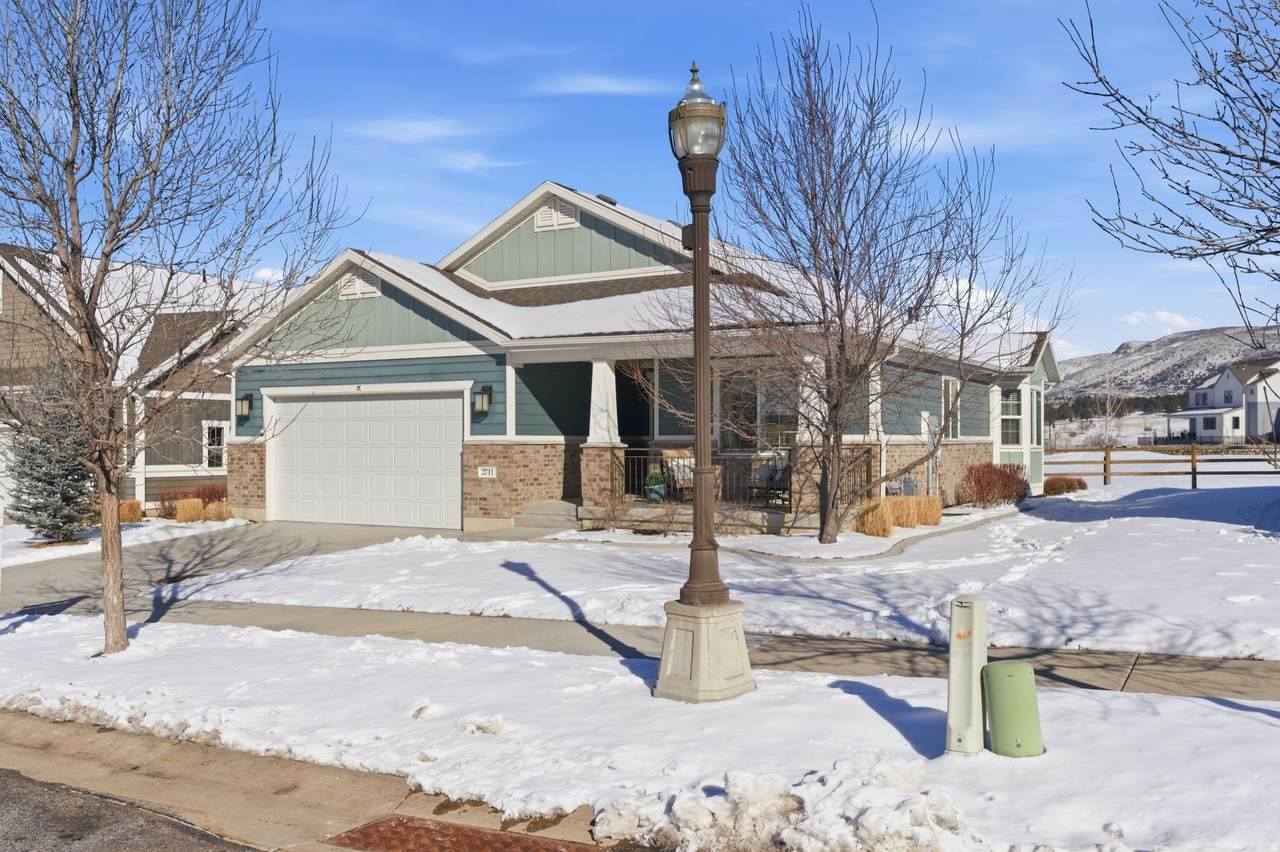 2711 Red Barn Rd - Photo 1