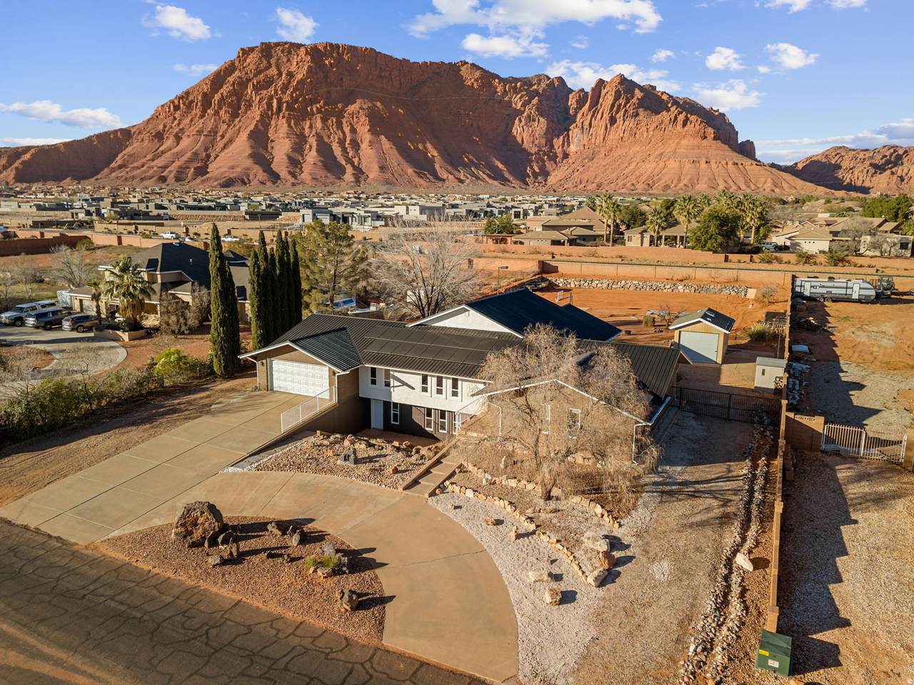 851 Posado - Photo 1