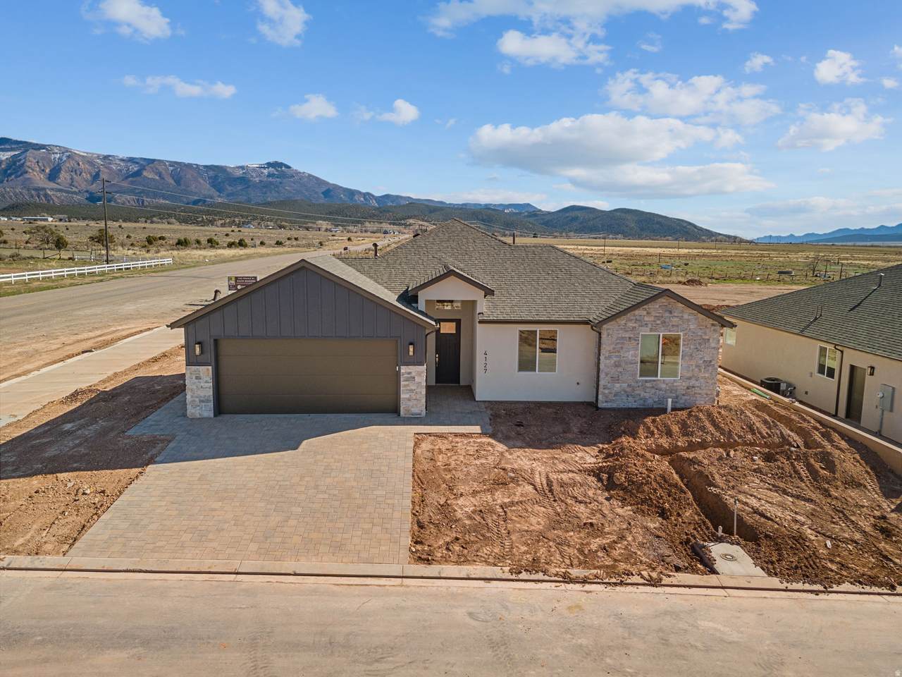 4127 1950 - Photo 1