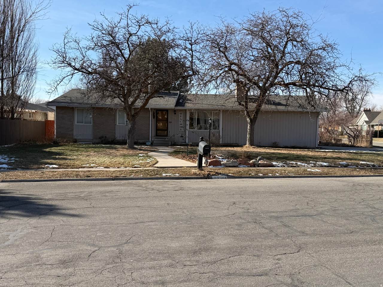 2544 Promenade Dr - Photo 1