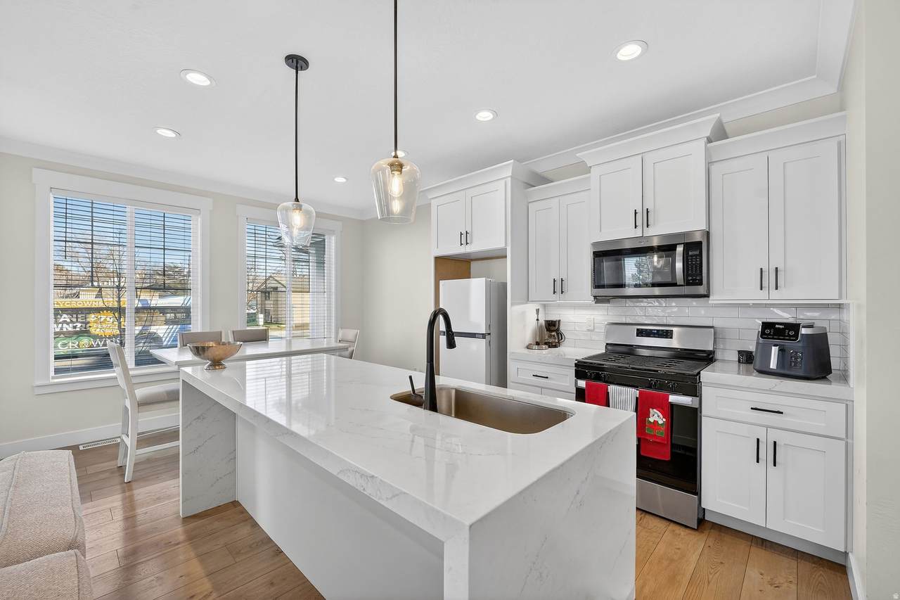 3543 Linder Ct - Photo 1