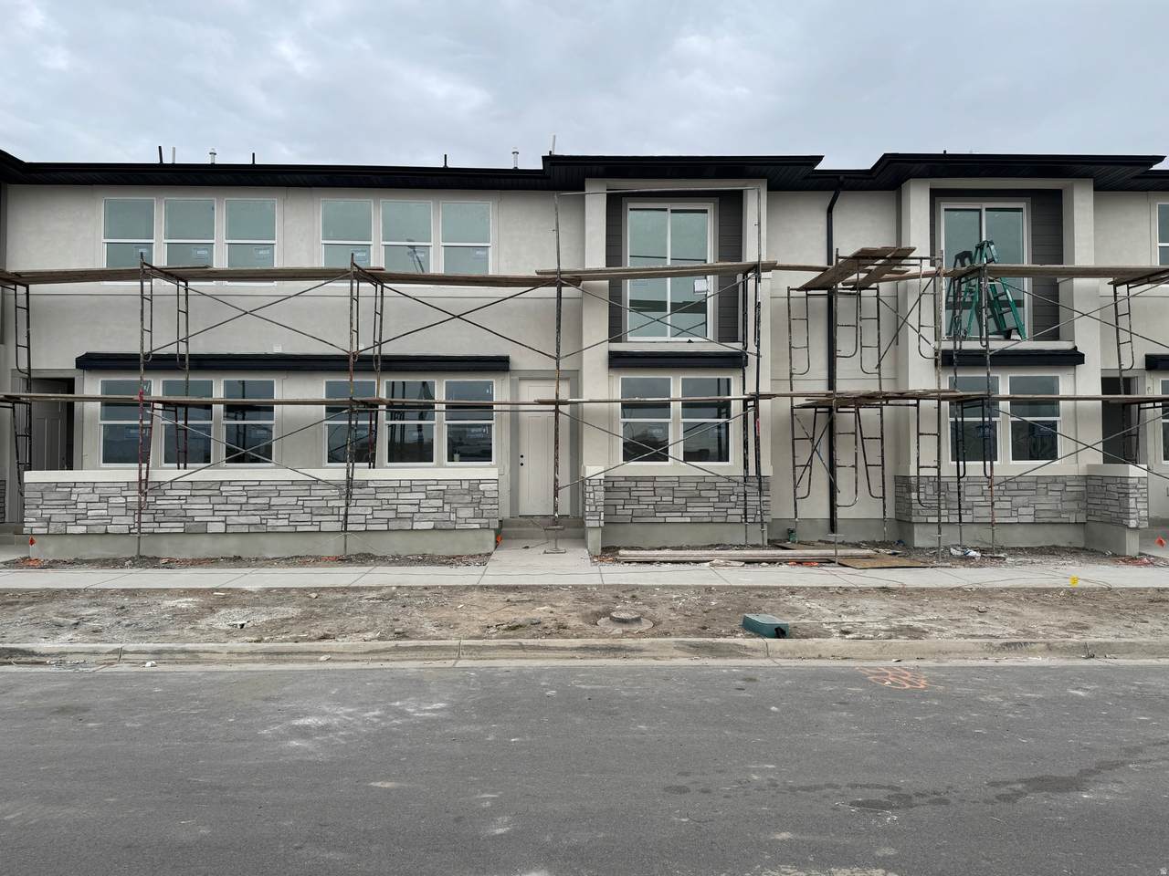 745 Harrison Dr - Photo 1