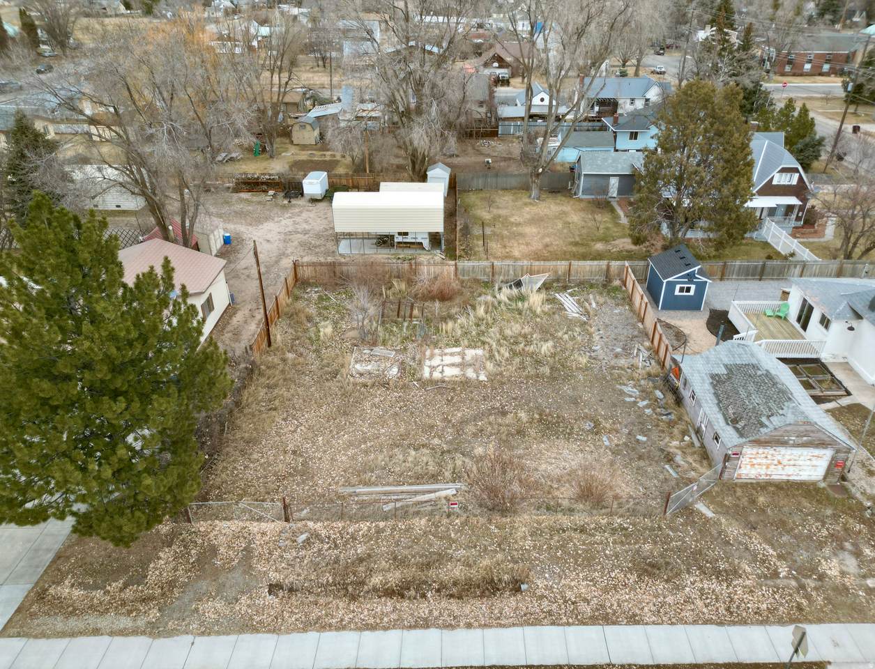 232 600 - Photo 1