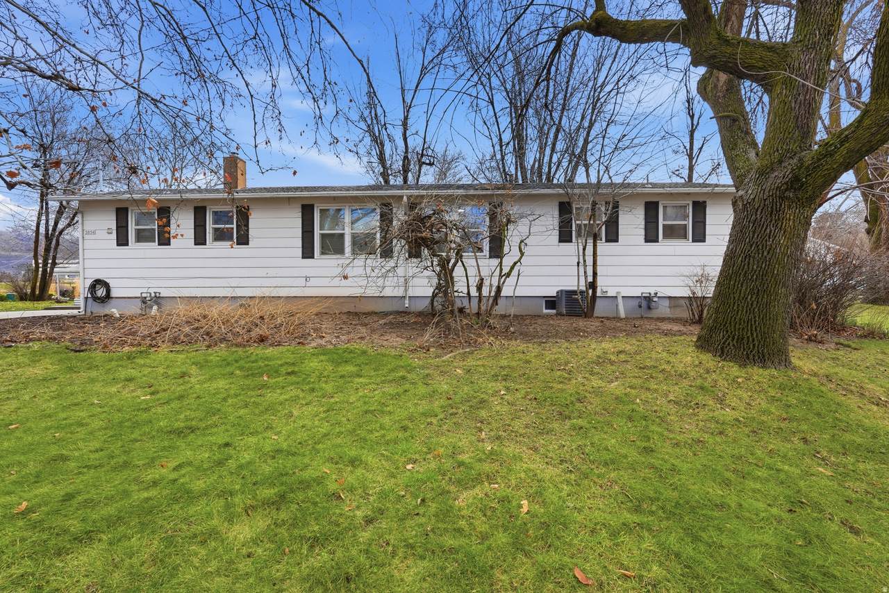 3856 Grandview Dr - Photo 1