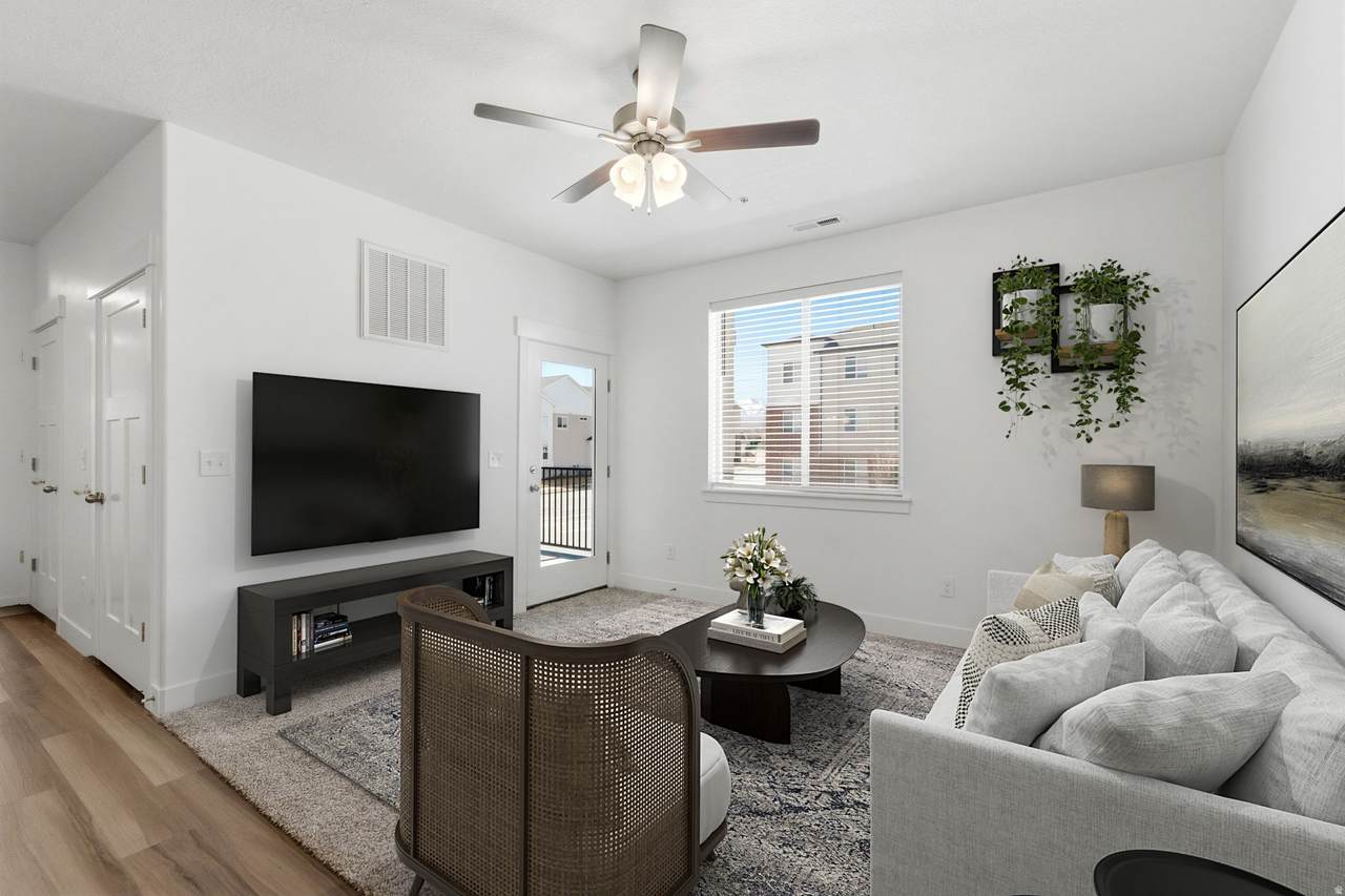 13528 Commodus Dr - Photo 1