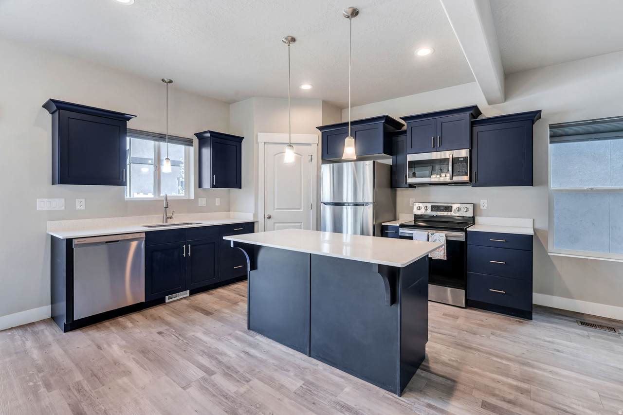 8703 Riviera Aly - Photo 1