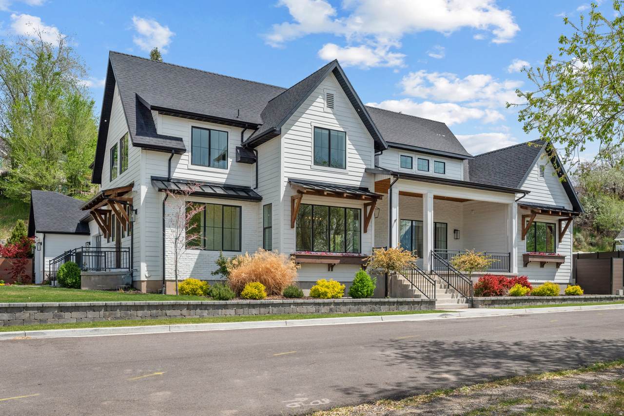 645 Arts Park Way - Photo 1