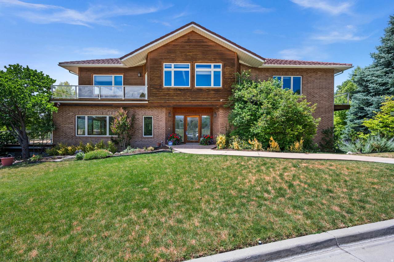 927 Ensign Vista Dr - Photo 1