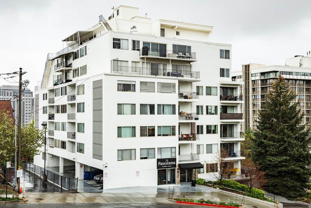 8 Hillside Ave - Photo 1