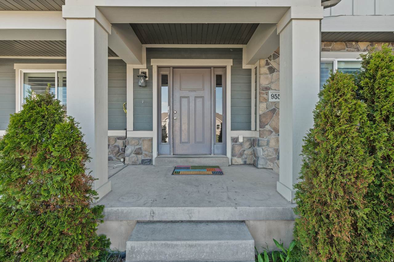 9552 Horizon Dr - Photo 1