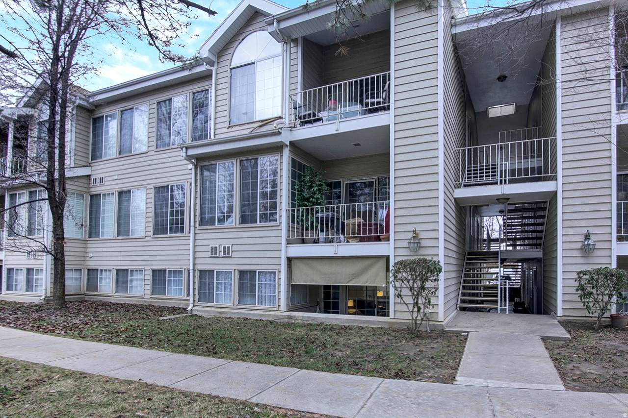 650 Main - Photo 1