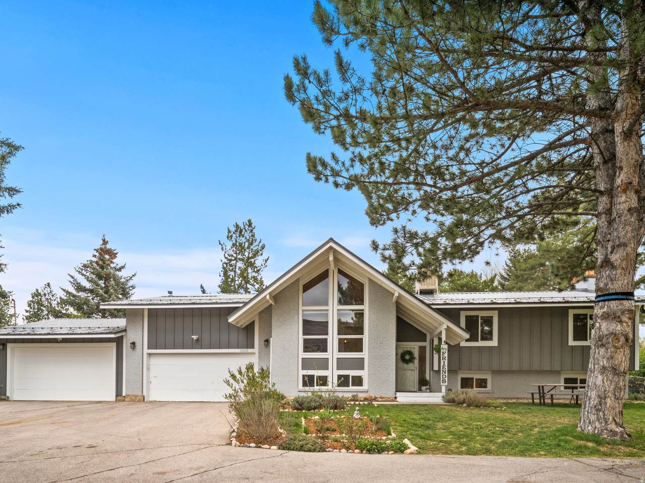 3260 River Dr - Photo 1
