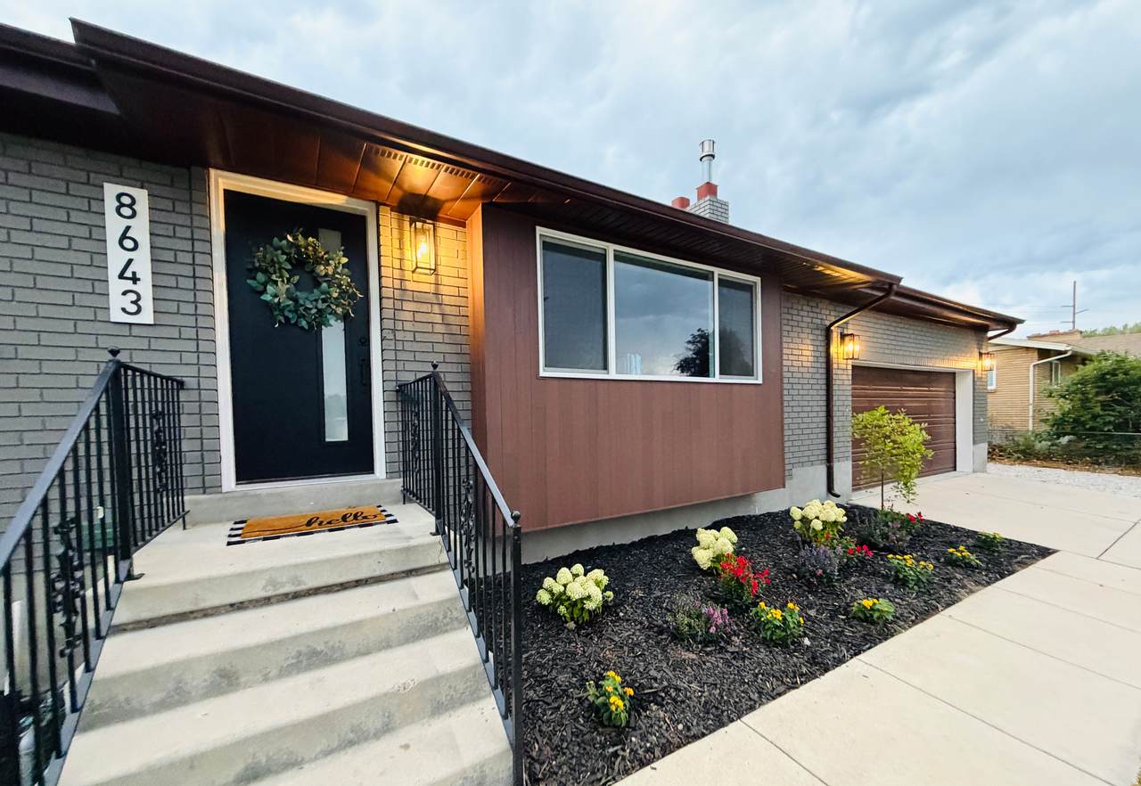 8643 Vaquero Dr - Photo 1