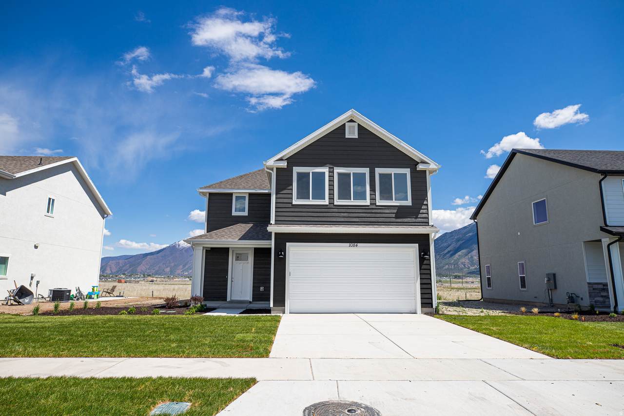 1084 1020 W LOT #4 - Photo 1