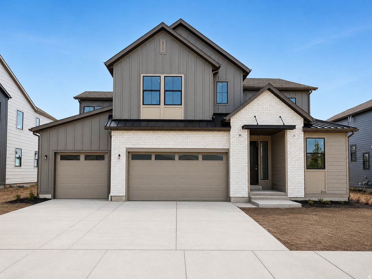 948 Romney Rd - Photo 1