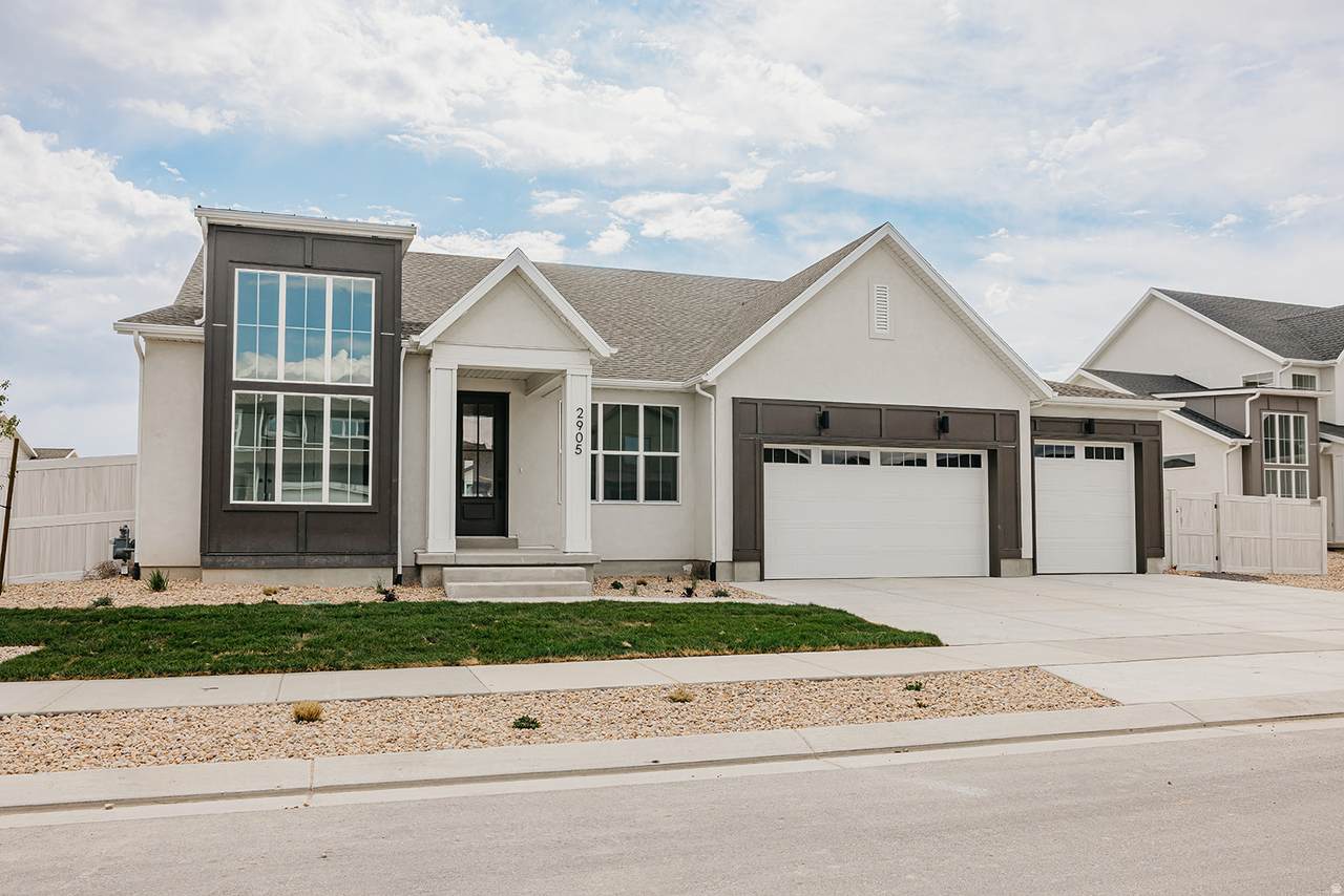 2905 Kingbird Dr - Photo 1