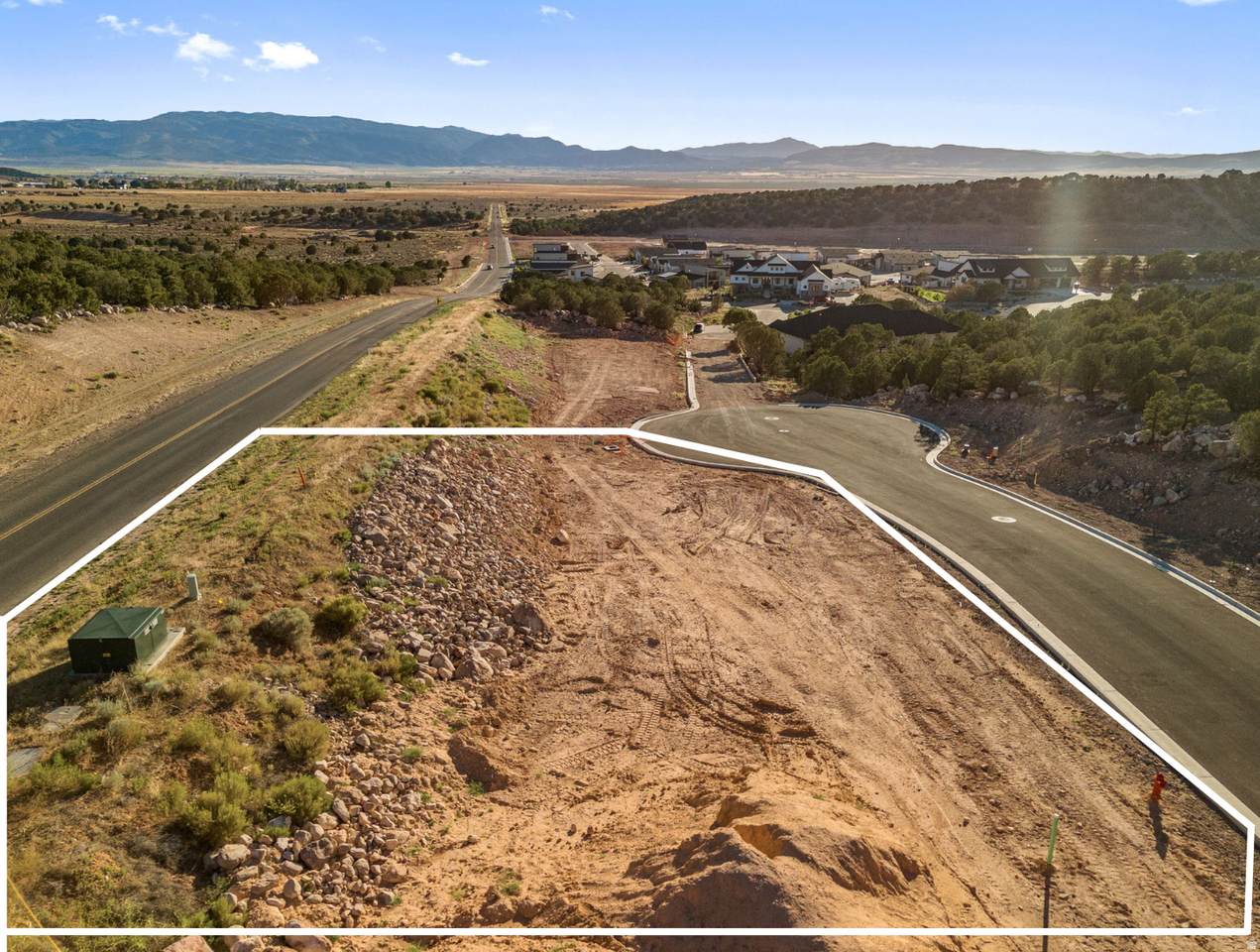 3211 Moon Crest Dr - Photo 1