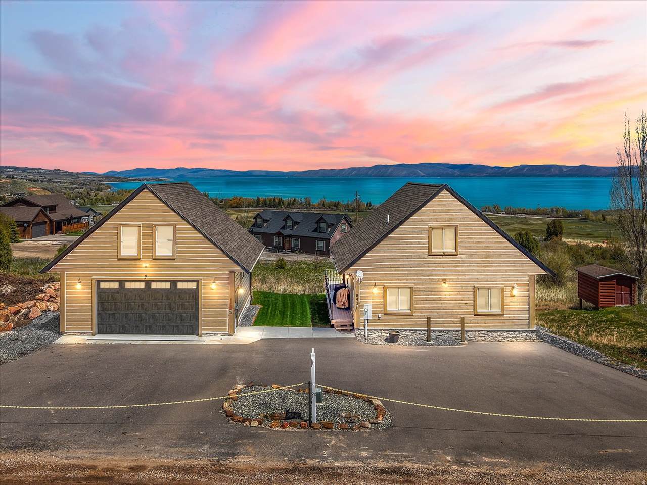841 Trapper Cir - Photo 1