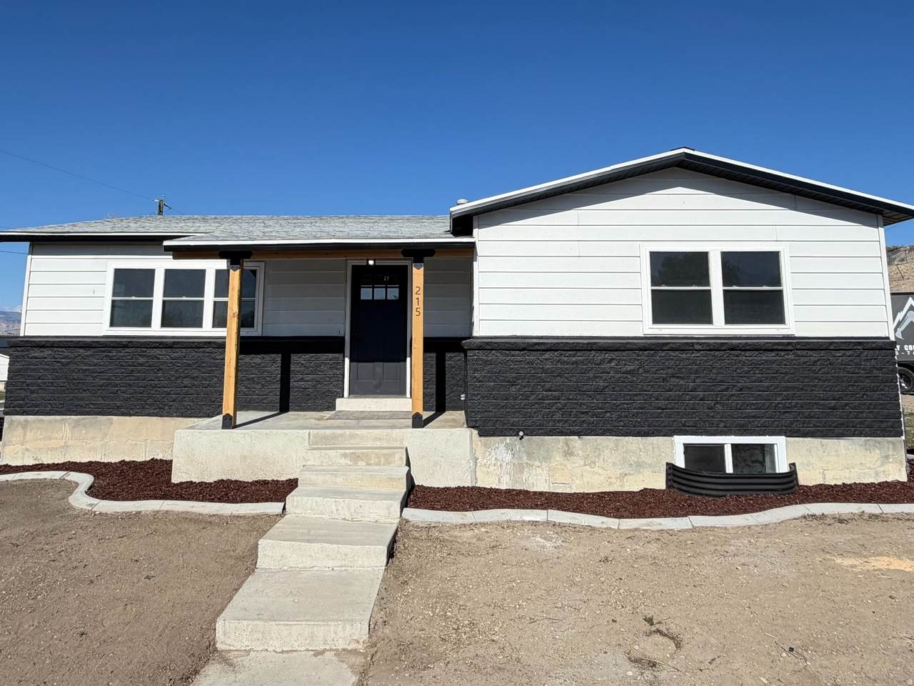 215 Center St - Photo 1