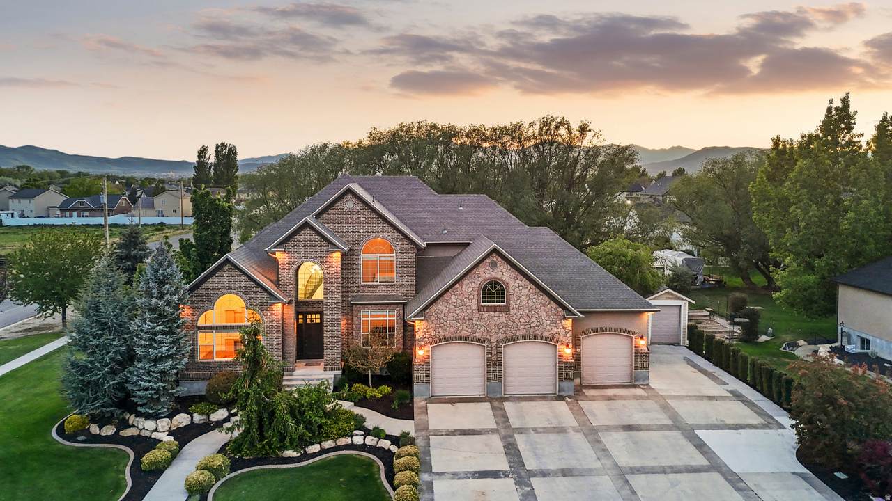 1872 Country Lane - Photo 1