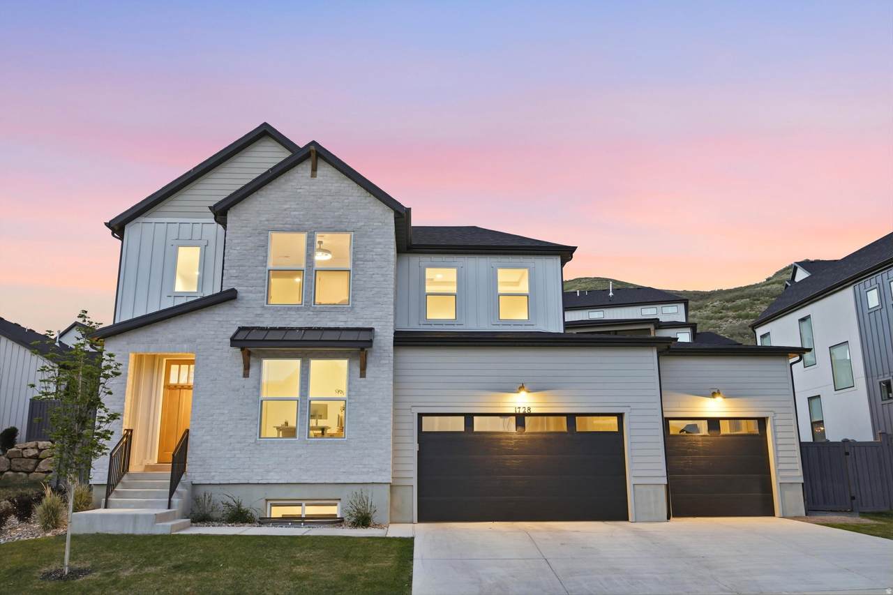 1728 Royal Cir - Photo 1