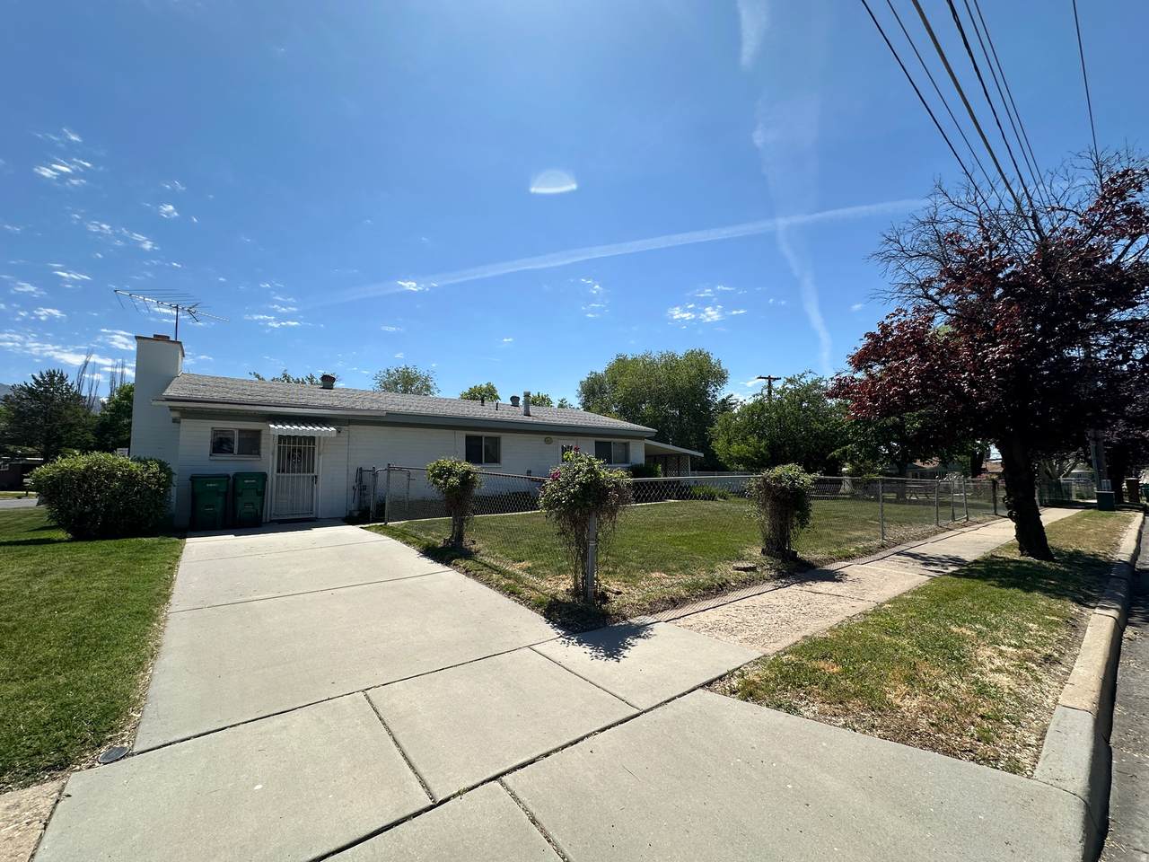 367 Hawthorne Dr - Photo 1