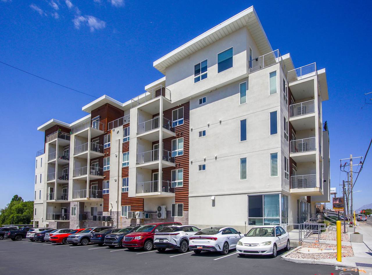 2101 Main St - Photo 1