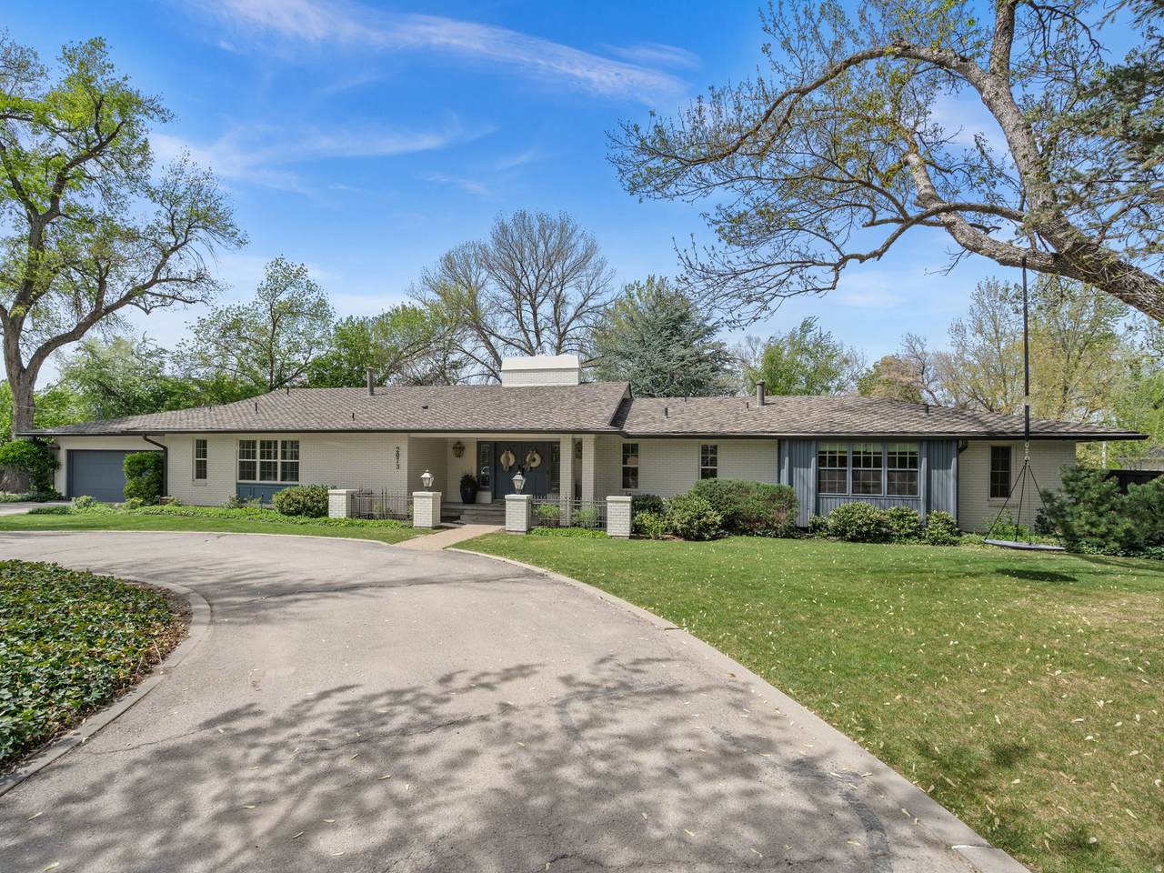 2073 Pheasant Way - Photo 1