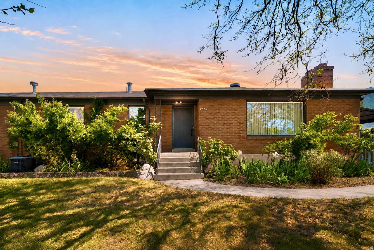 2304 Fillmore Ave - Photo 1