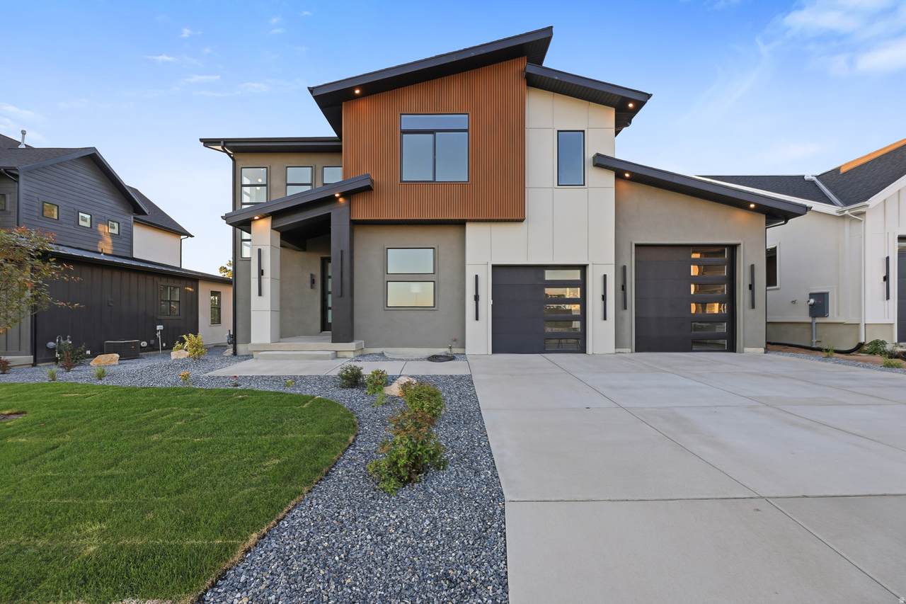 1326 Sunset Ct - Photo 1