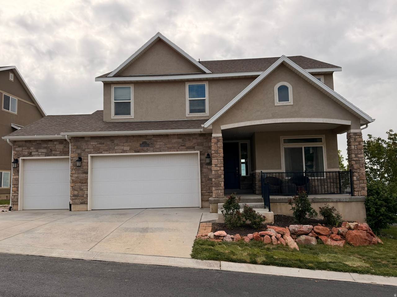 452 Sunset Ridge Dr - Photo 1