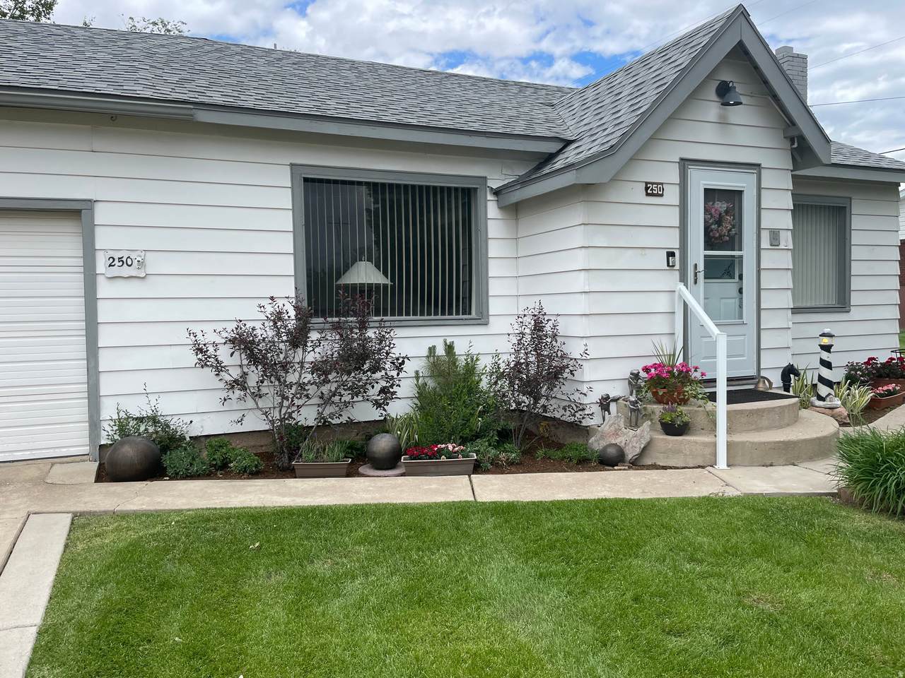 250 200 - Photo 1