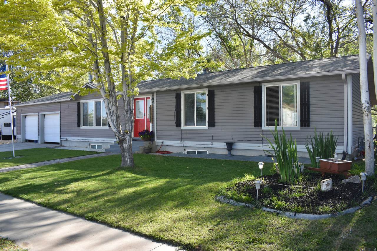 395 Cedar View St - Photo 1