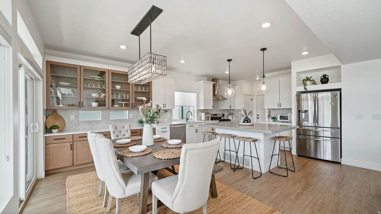 142 Copper Canyon Ln - Photo 1