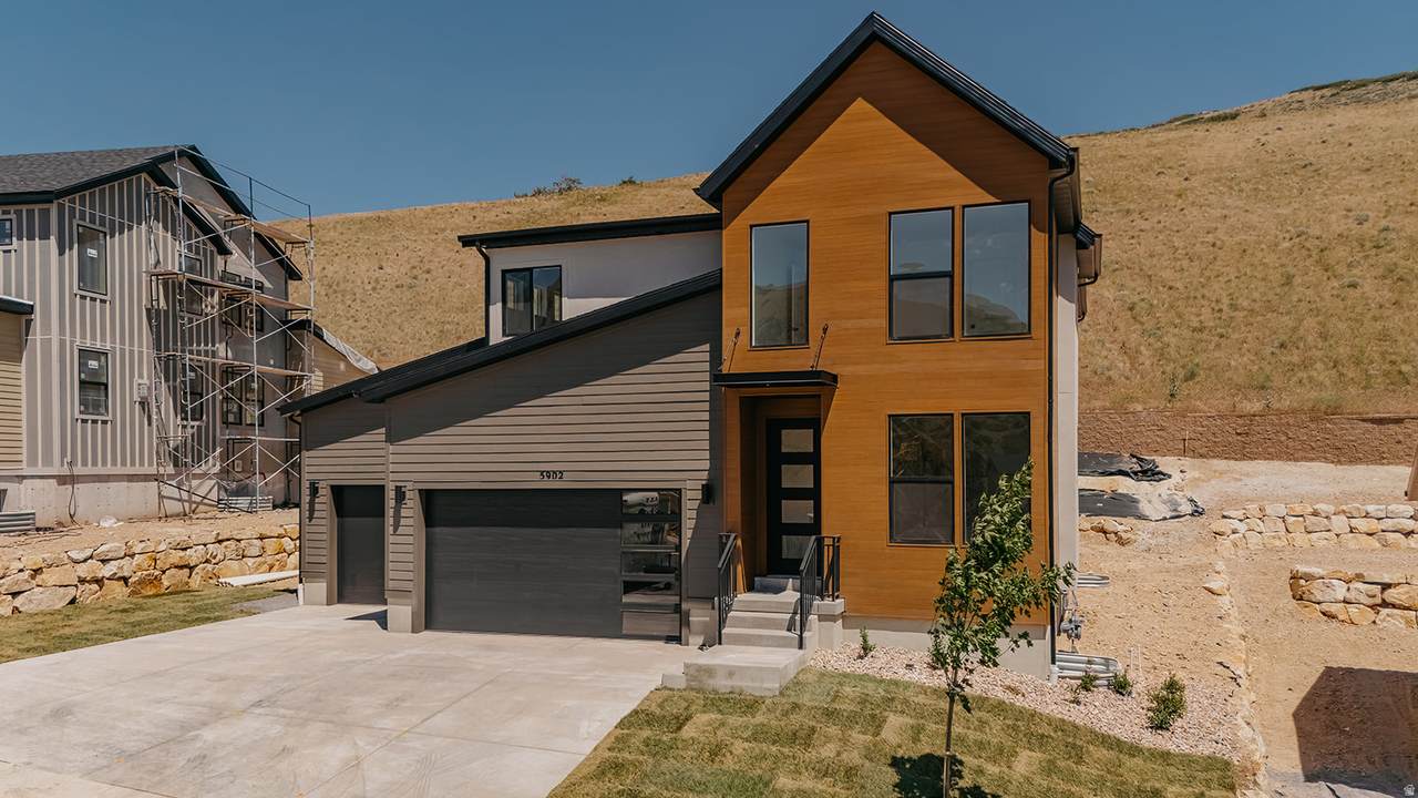 5902 Canyon Rim Rd - Photo 1