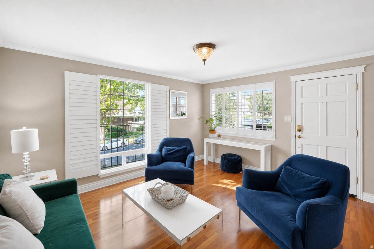 122 N St - Photo 1