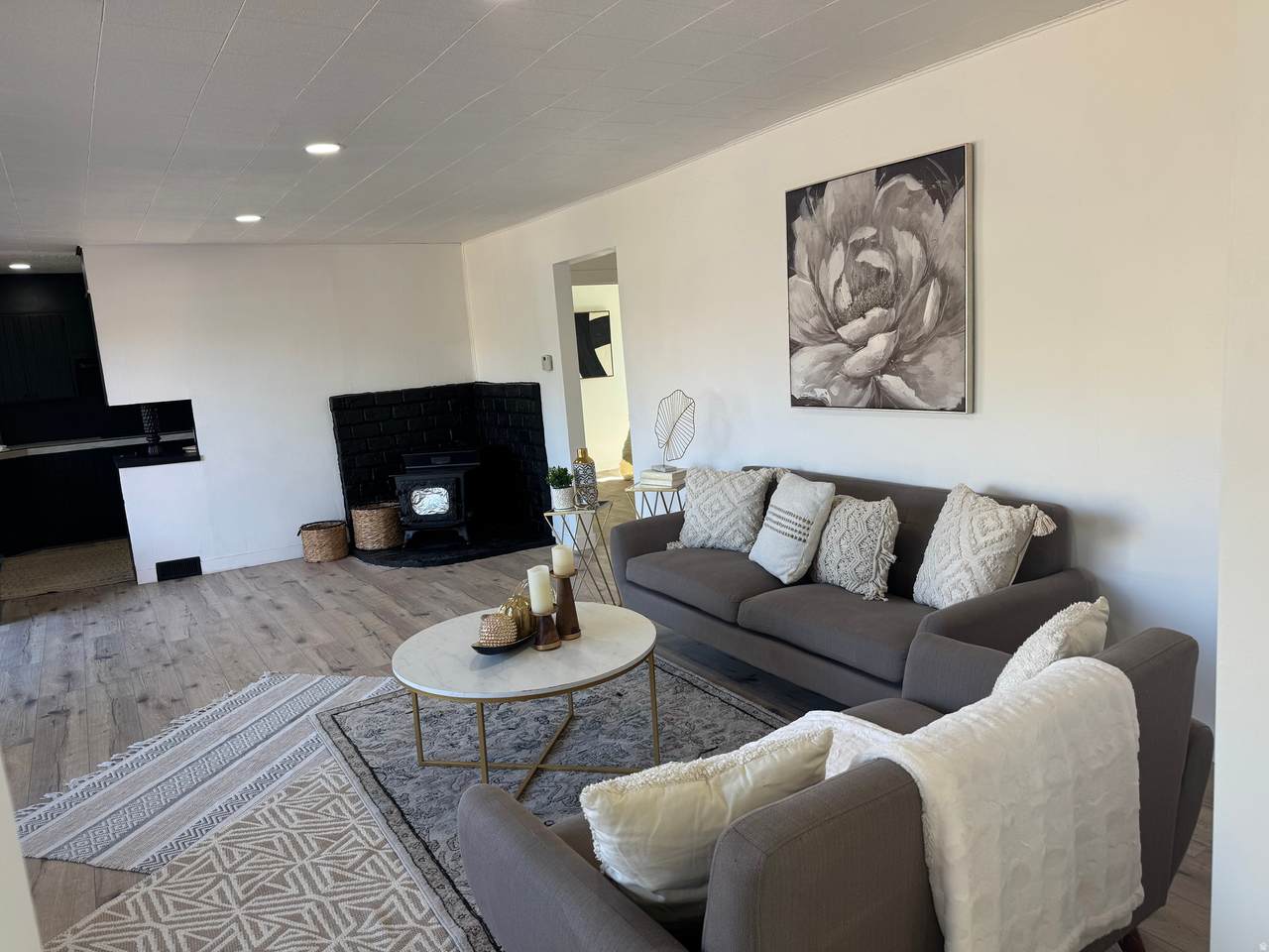 47 B St - Photo 1