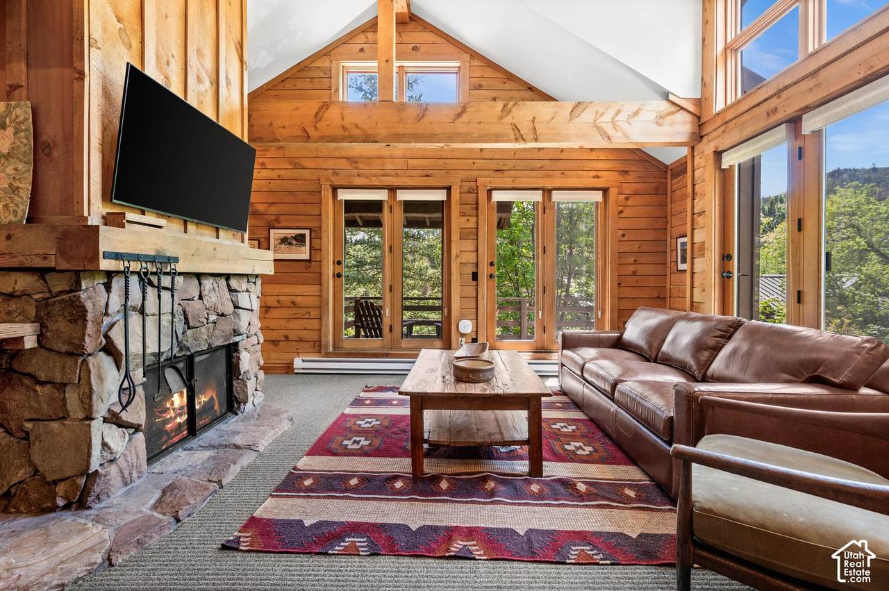8840 The Knoll - Photo 1