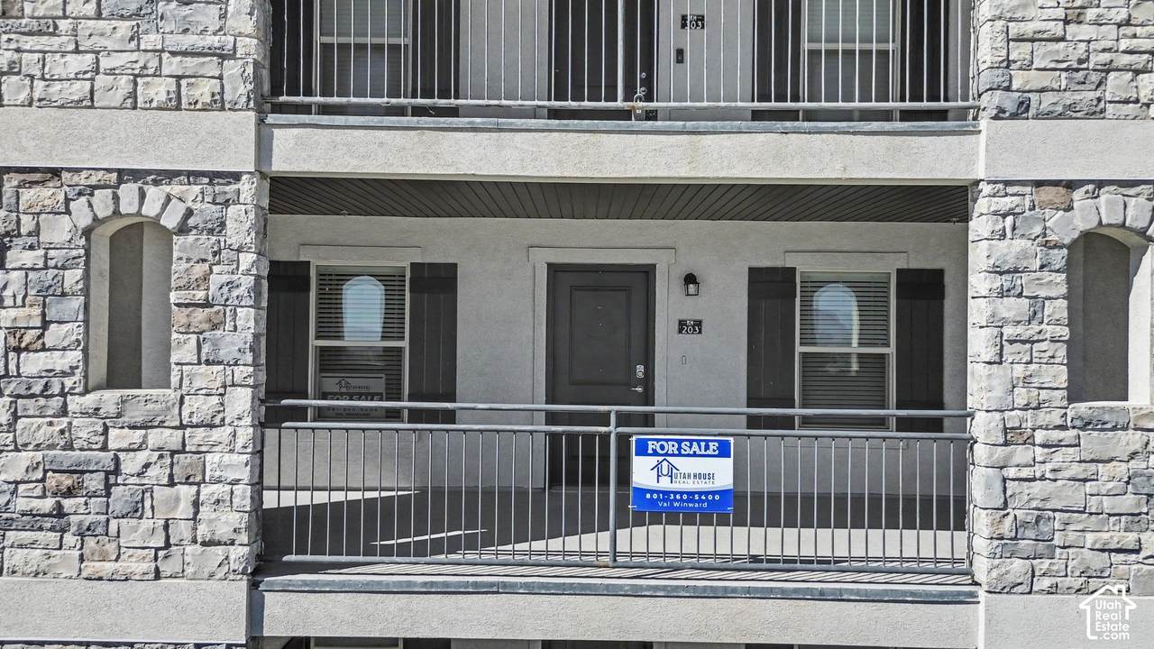 1700 Sandhill - Photo 1