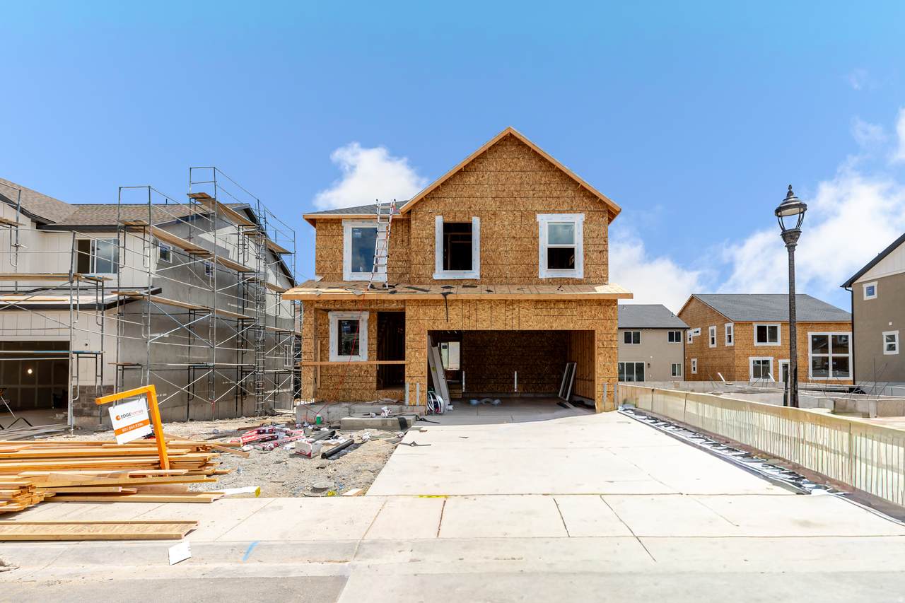 12759 Lake Creek Dr - Photo 1