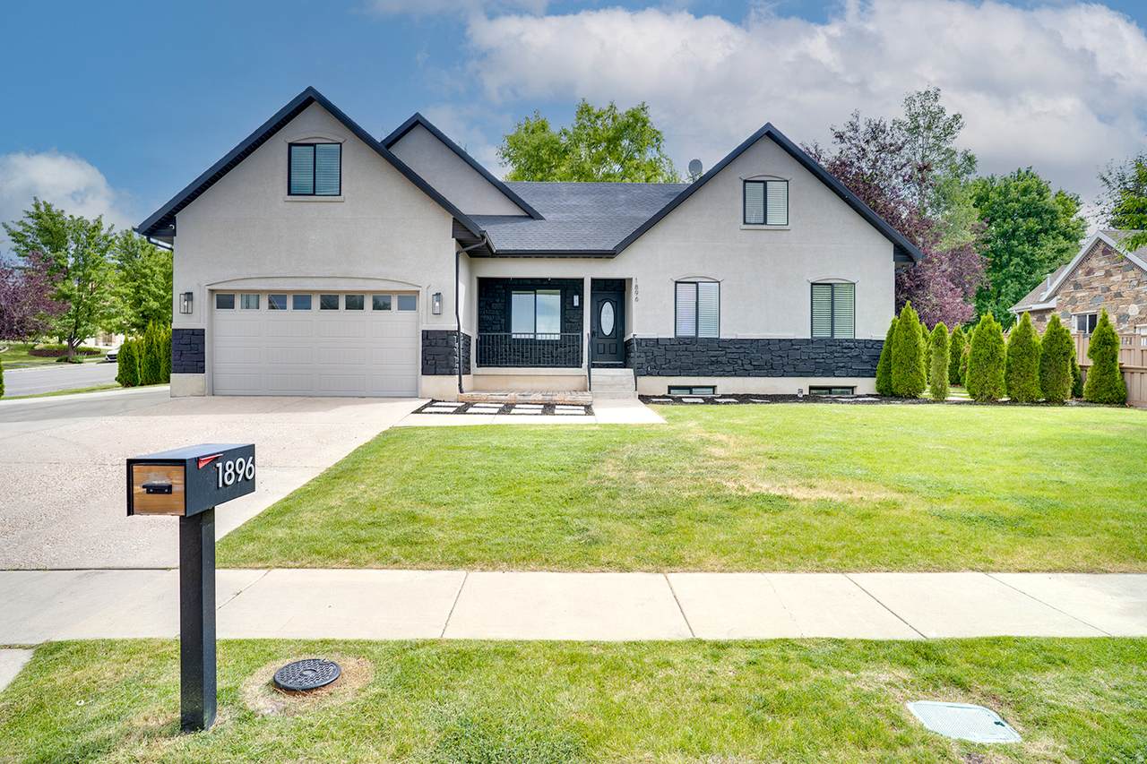 1896 Valley Hills Blvd - Photo 1