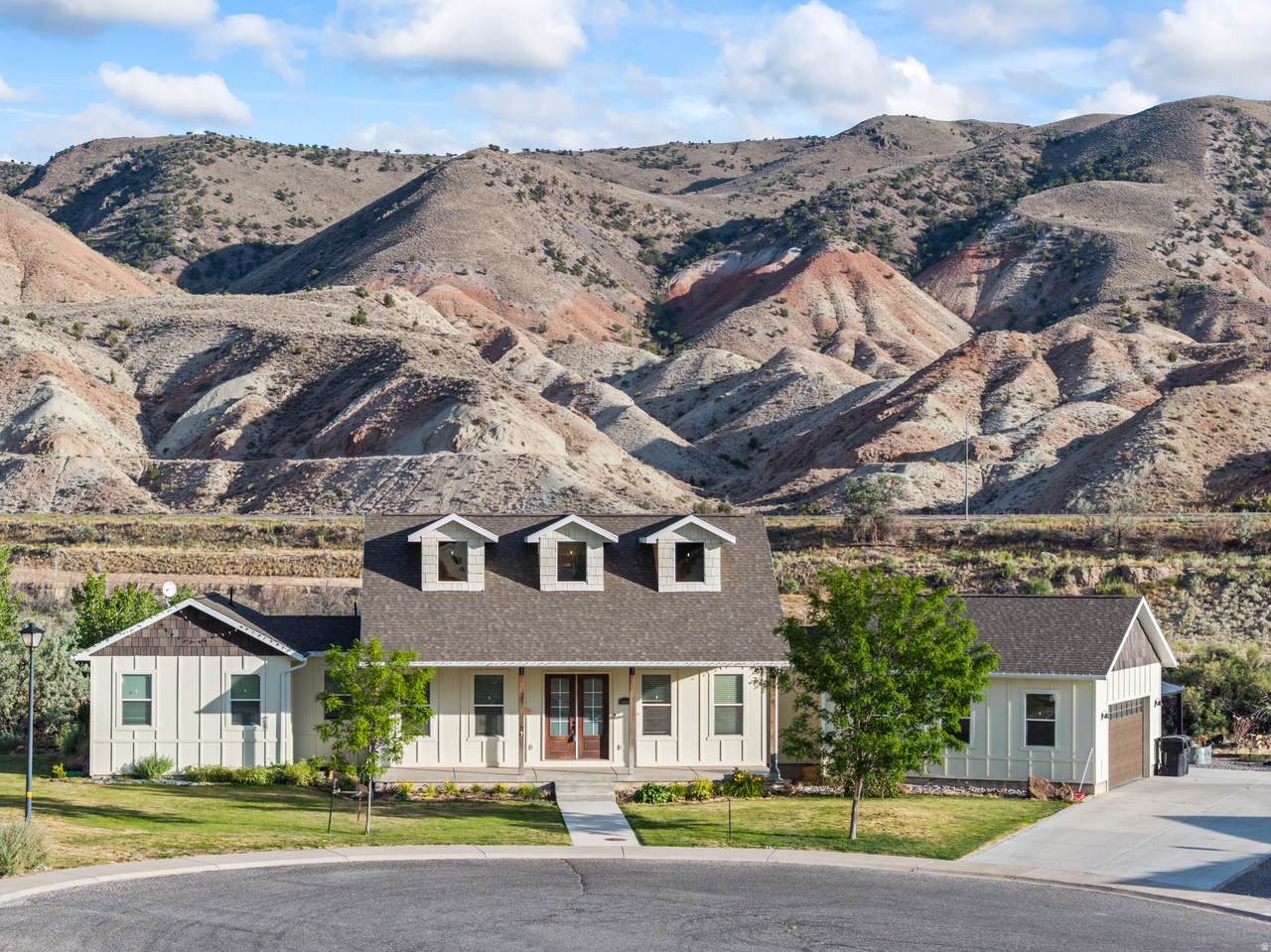 1698 River Rock Way - Photo 1